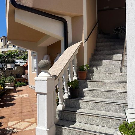 Apartments Ostojic คิร์ก ภายนอก รูปภาพ