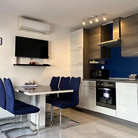 Apartments Ostojic คิร์ก ภายนอก รูปภาพ