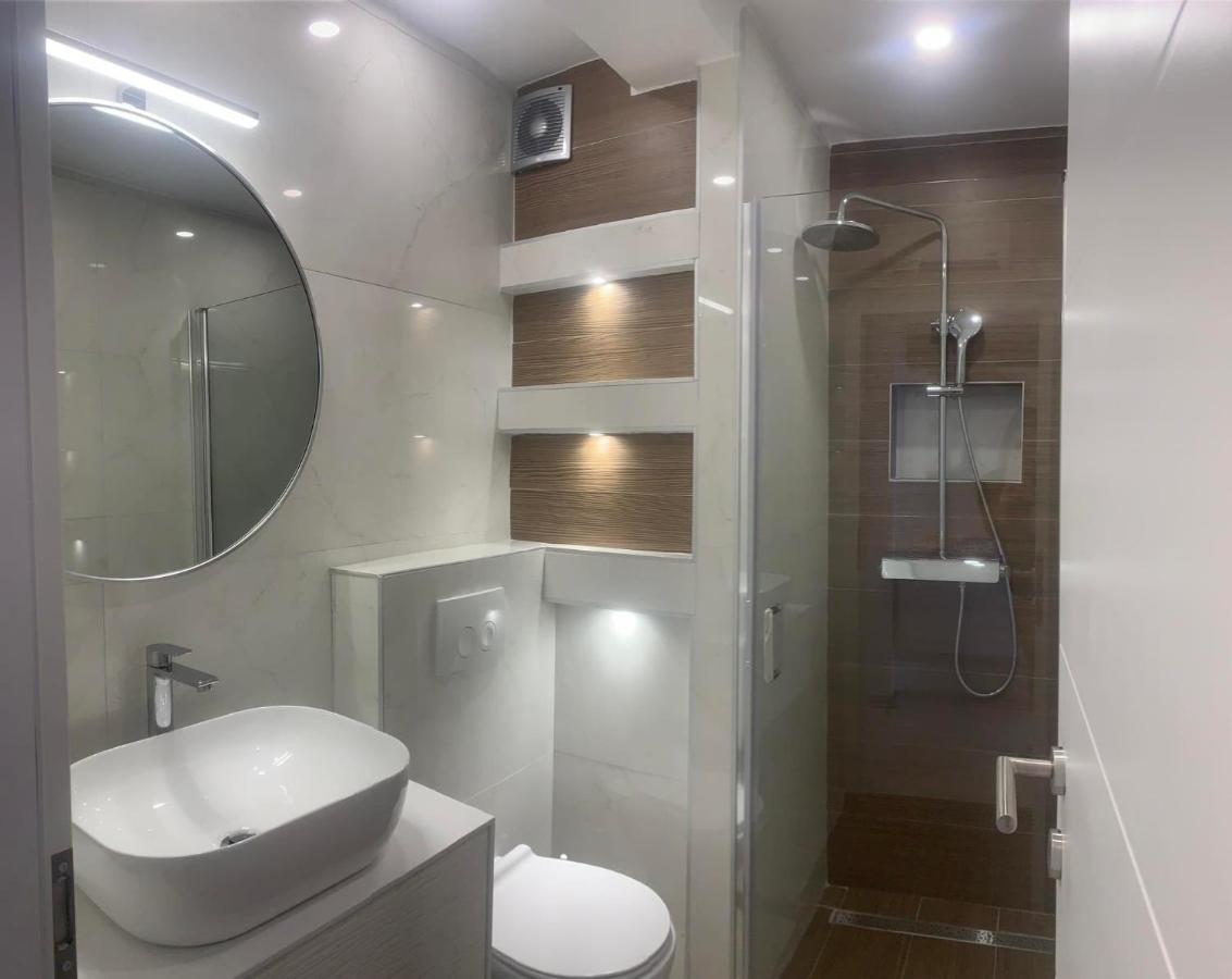 Apartments Ostojic คิร์ก ภายนอก รูปภาพ