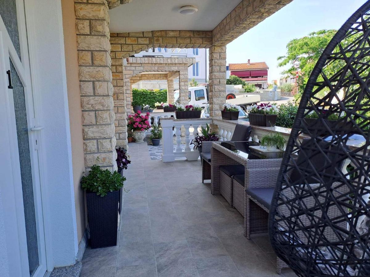Apartments Ostojic คิร์ก ภายนอก รูปภาพ