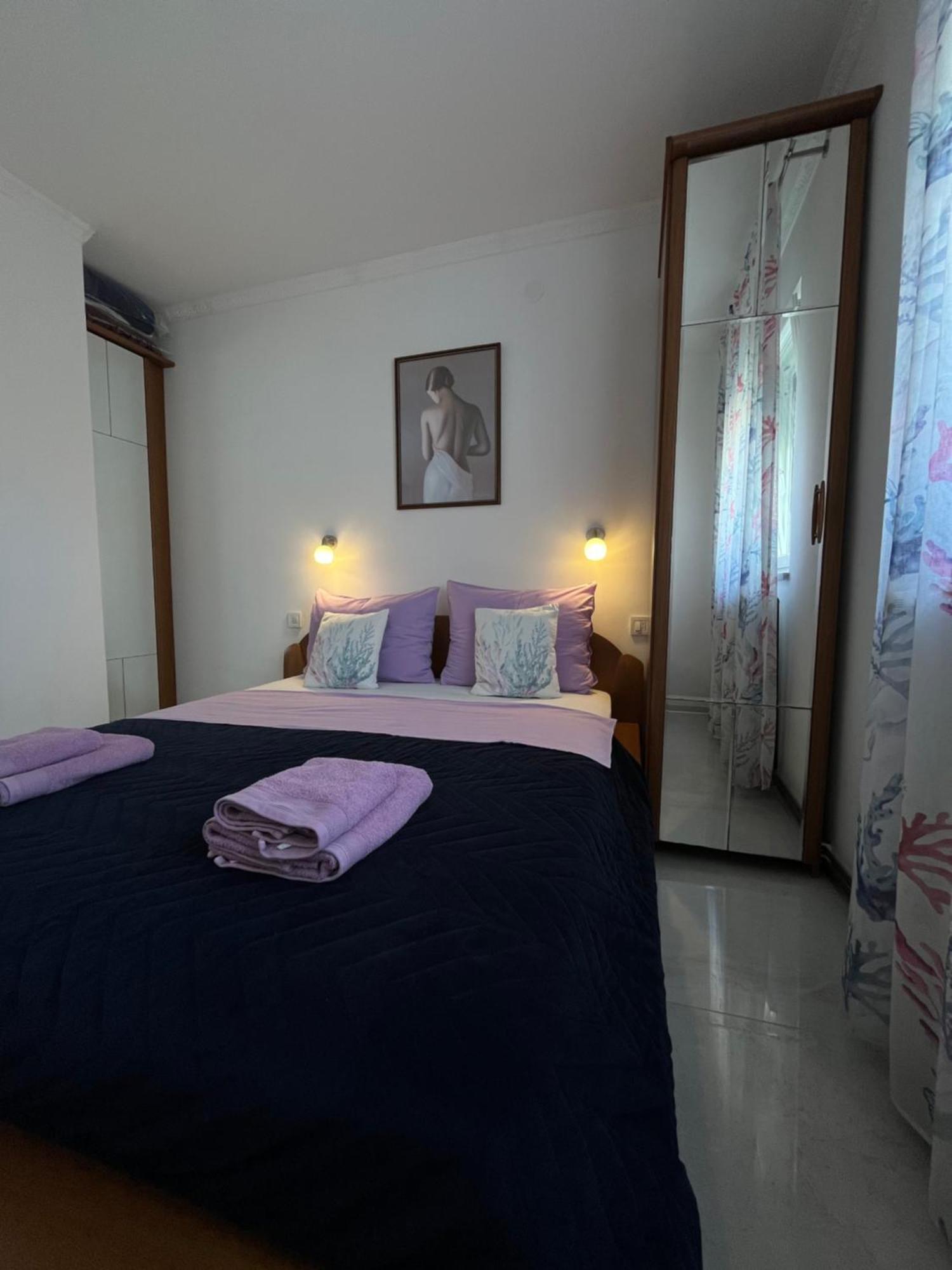 Apartments Ostojic คิร์ก ภายนอก รูปภาพ